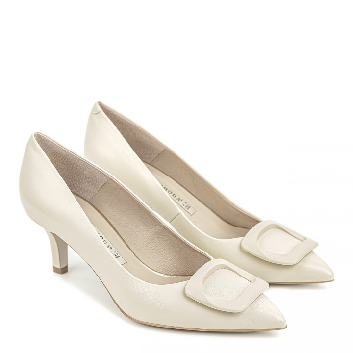 Cream women's high-heeled shoes made of grain leather