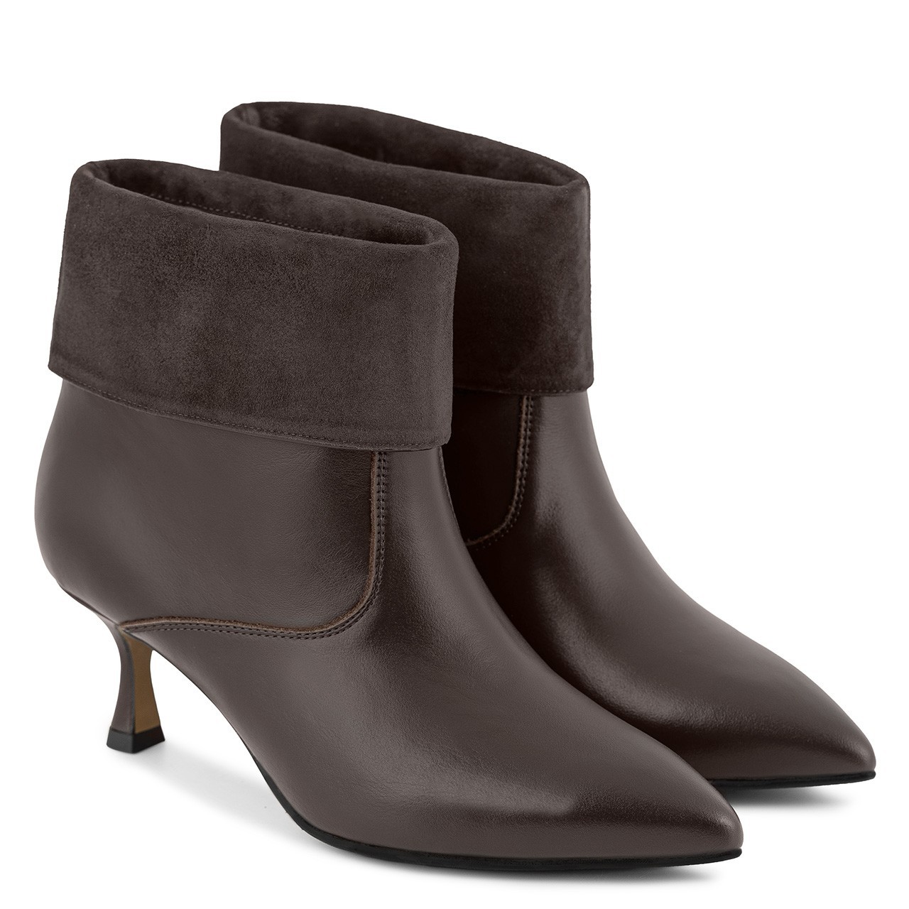 Braune Stiefeletten mit umklappbarem Schaft