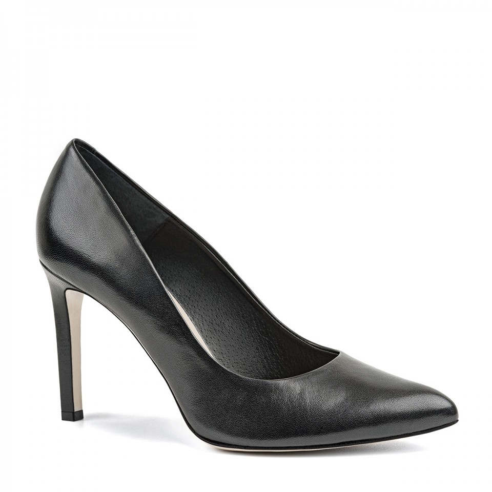 Black leather high heels with pointed toes