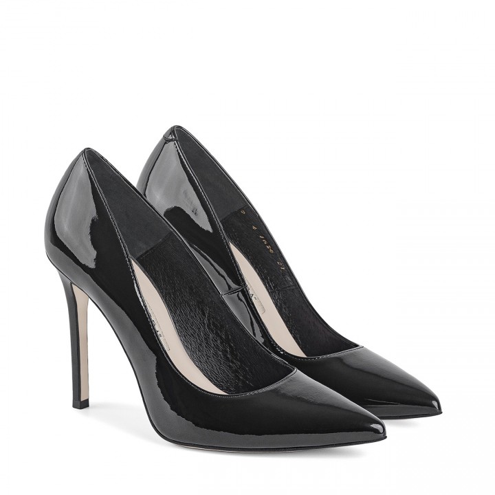 Elegant black high-heeled pumps