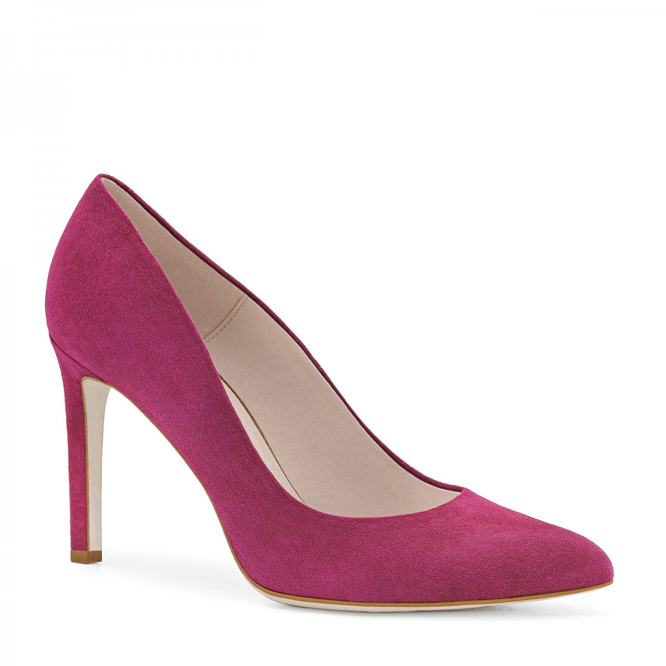 Suede stiletto pumps in fuchsia color