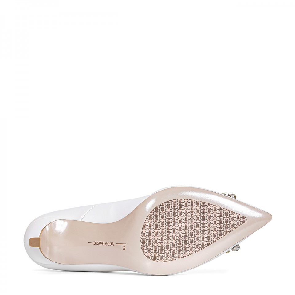 Bridal stiletto heels with a natural white leather embellishment
