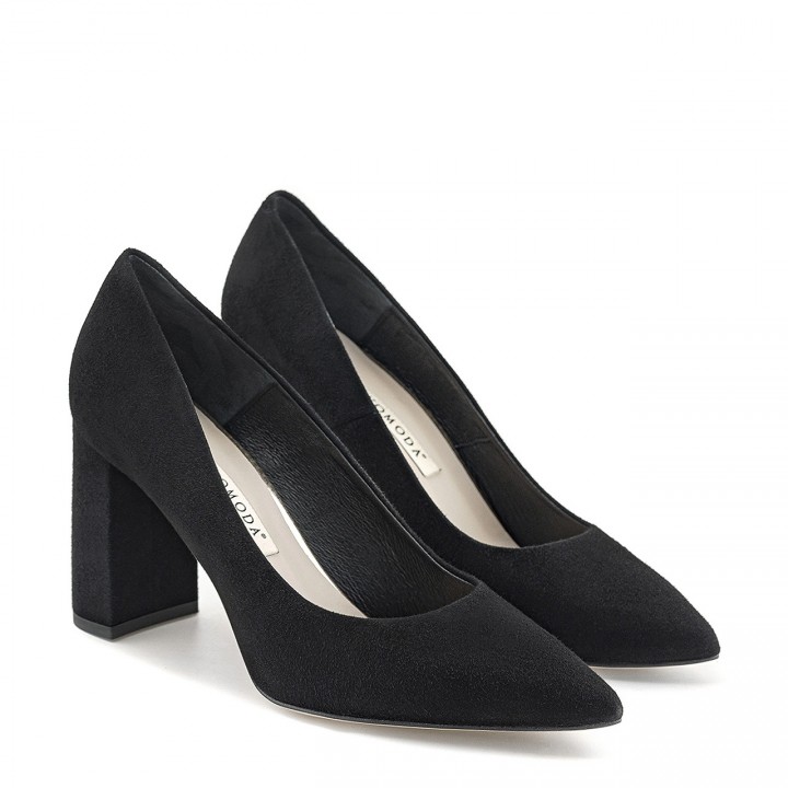 Black pumps with a tall block heel
