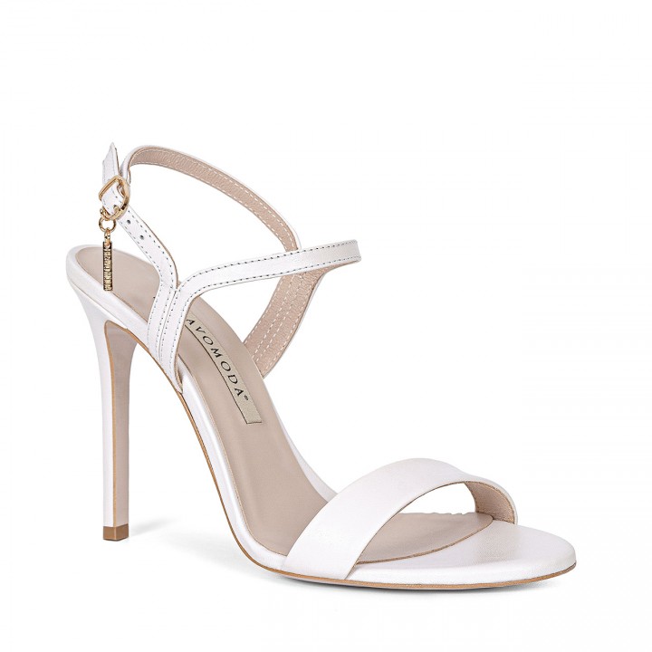 Bridal sandals with a high 10,5 cm stiletto heel in white