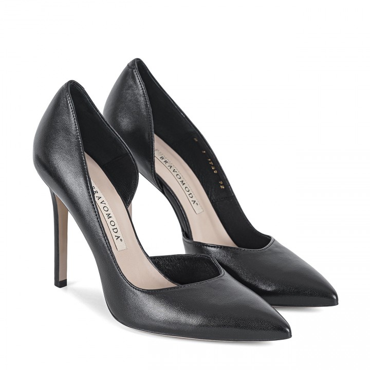 Women's leather high-heeled pumps
