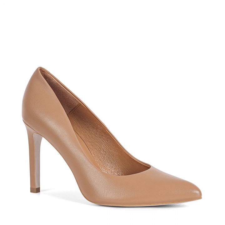 Toffee-colored leather pumps made of natural leather with a comfortable 9 cm heel