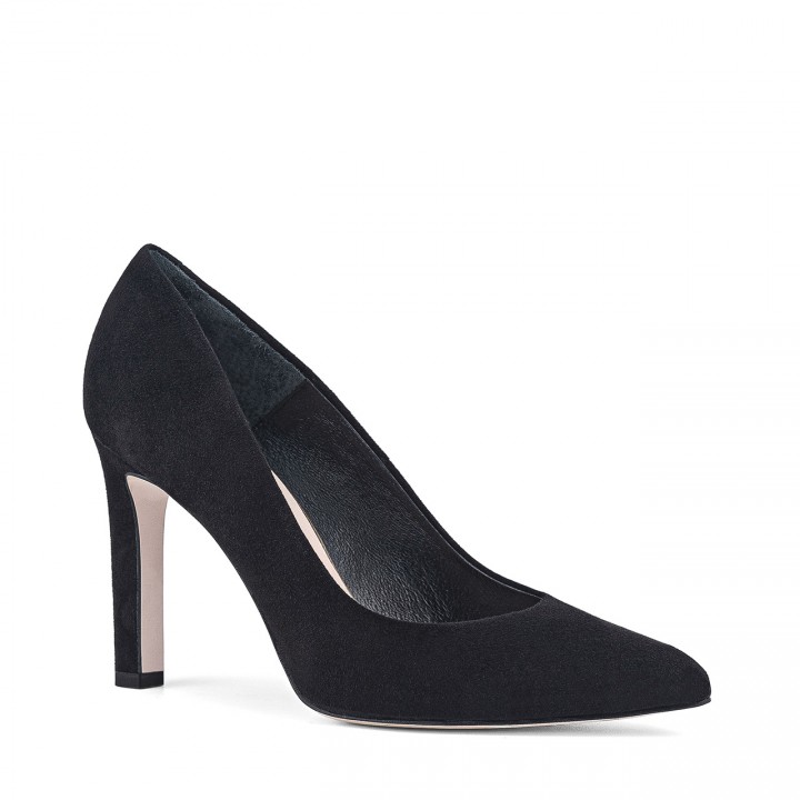 Elegant black women's pumps made of natural suede leather