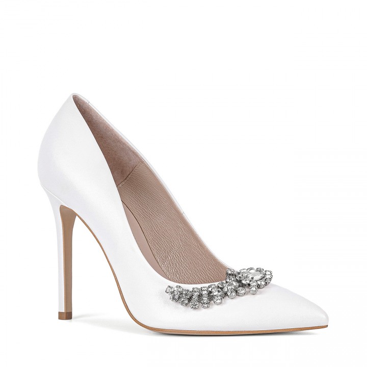 Unique wedding high heels with a diamond decoration