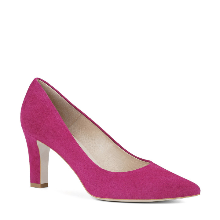 Elegant pumps with a stable heel made of natural fuchsia suede leather