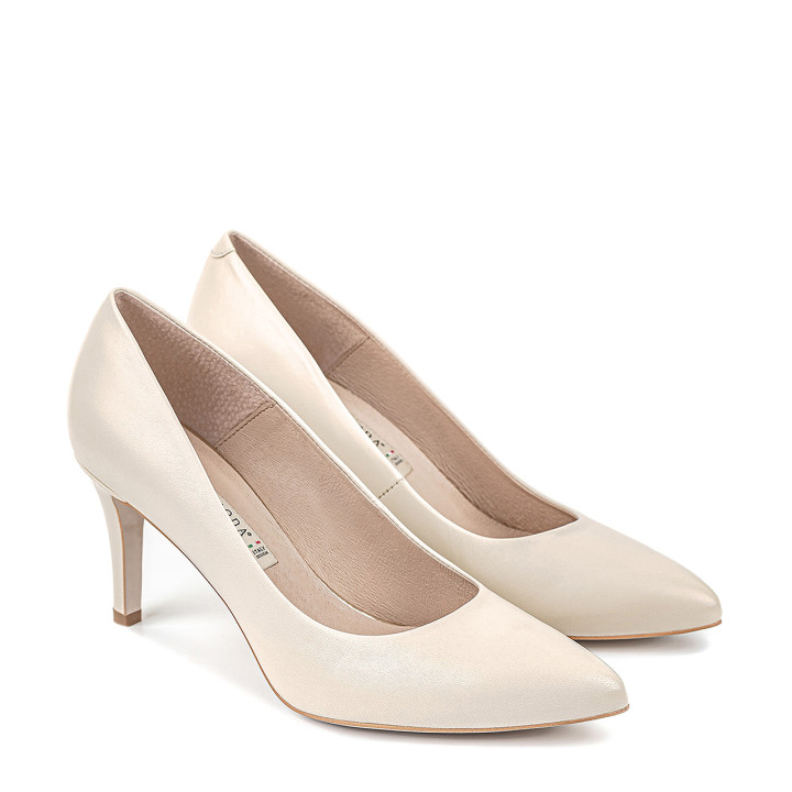 Cream high-heeled wedding shoes