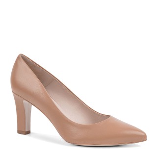 Elegant pumps on a stable heel in toffee color