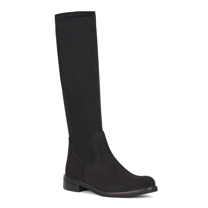 Black leather women's knee hight boots with a flat sole and fitted upper
