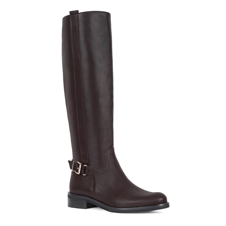 Brown premium leather knee high boots with a flat and stable heels