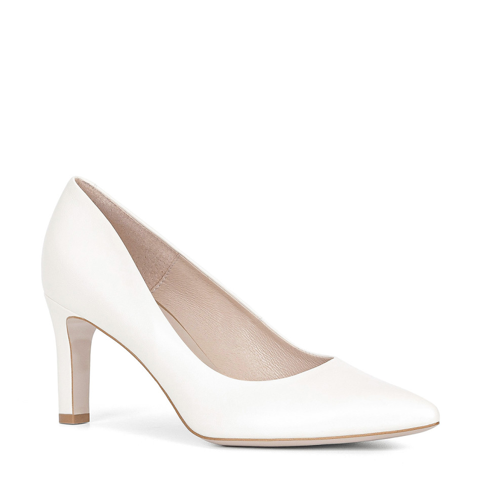 Classic wedding pumps with a high heel made of natural grain leather in white
