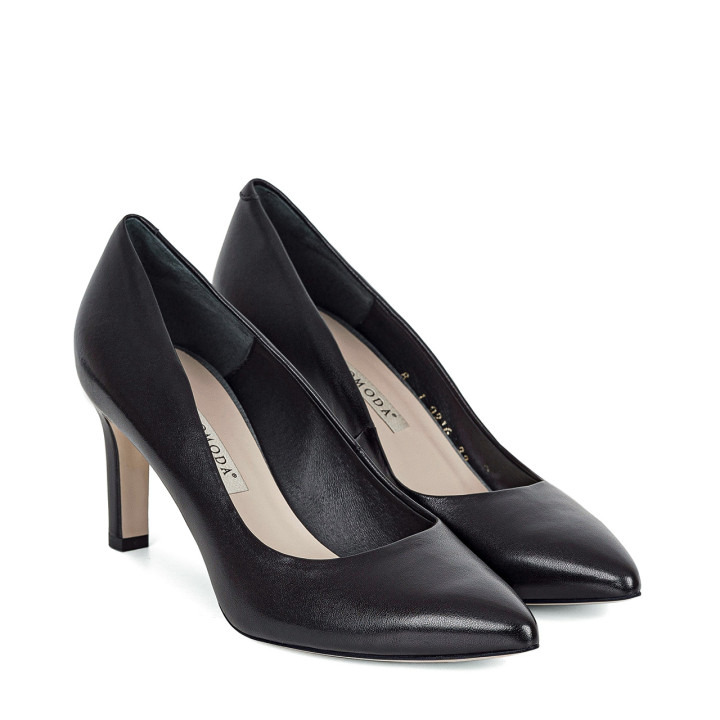 Black pumps with a stable stiletto heel