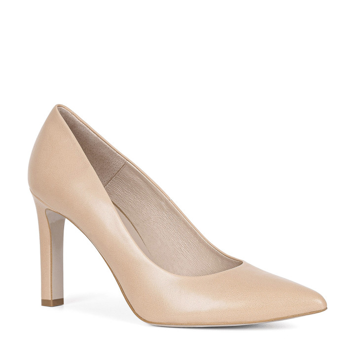 Beige leather high heels with a pointed toe