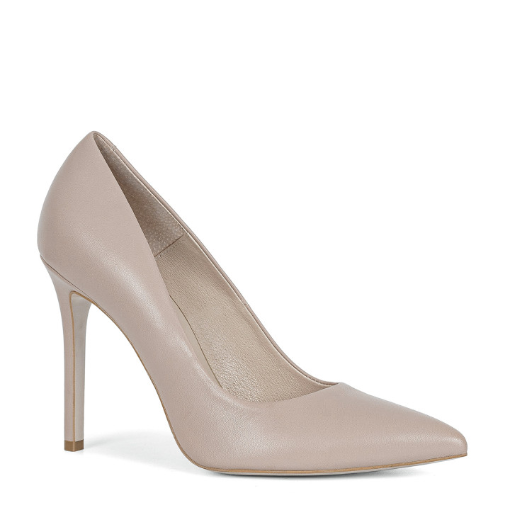 Classic high heels made of natural grain leather in powder pink