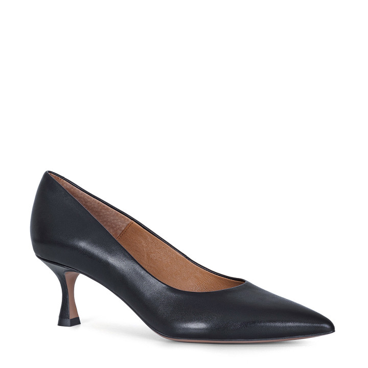 Classic black high-heeled pumps made of natural grain leather