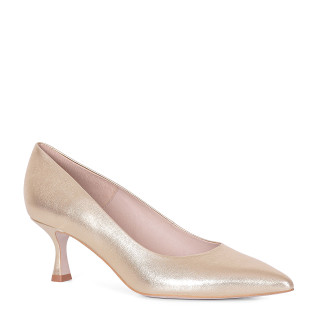 Classic gold pumps with a low heel made of natural grain leather