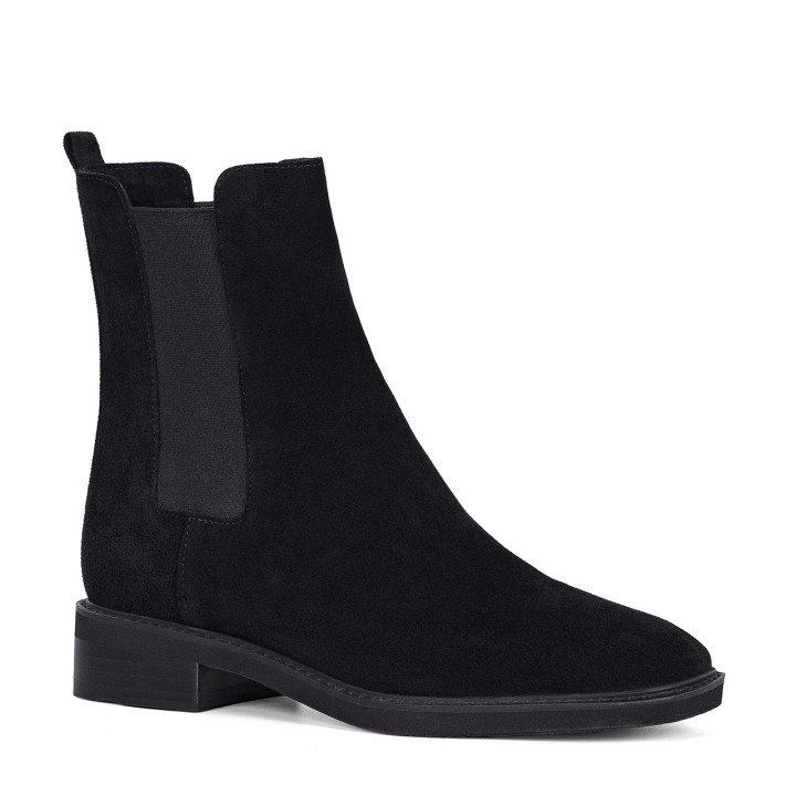 Black slip-on ankle boots made of natural velvet leather