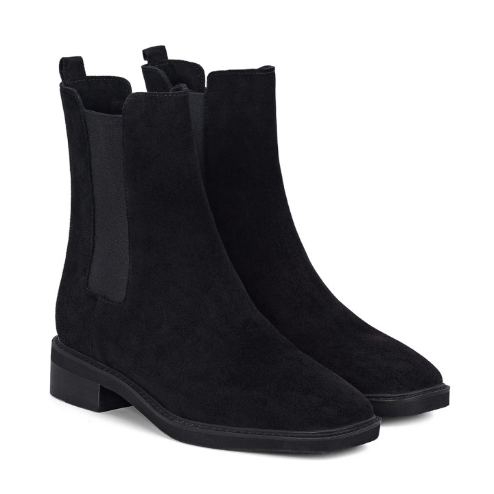  Black velvet ankle boots