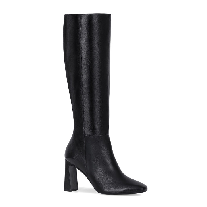 Elegant black high-heeled boots made of natural grain leather