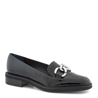 Women's black loafers with a thick sole, enhanced with a silver chain on the front
