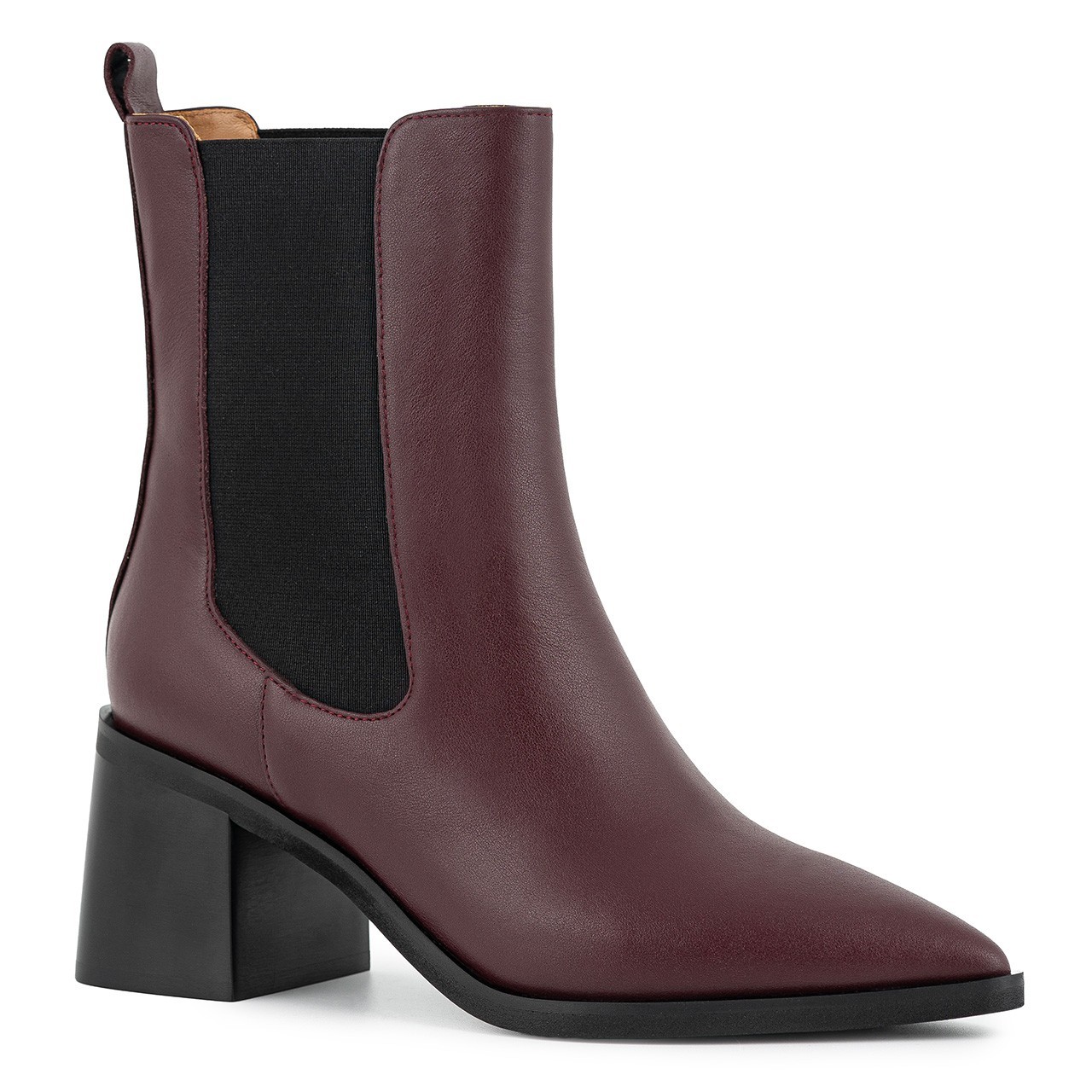 Bordowe botki na niskim słupku wykonane z naturalnej skóry licowej